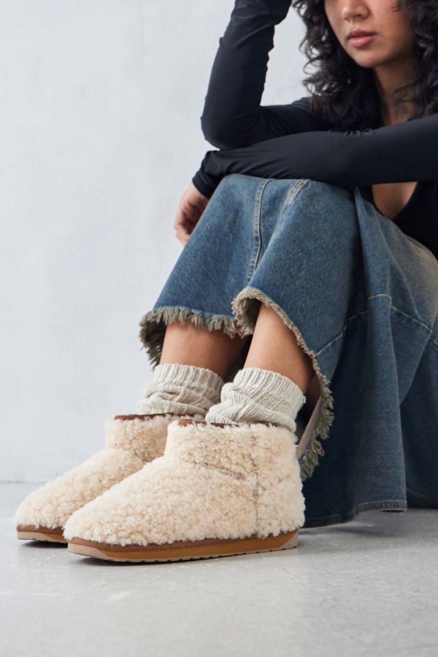 EMU Australia Stinger Micro Teddy Shearling Boots