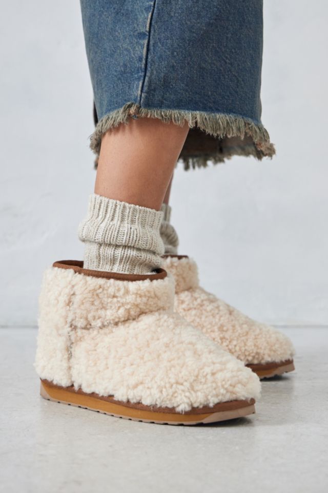 EMU Australia Stinger Micro Teddy Shearling Boots | Urban