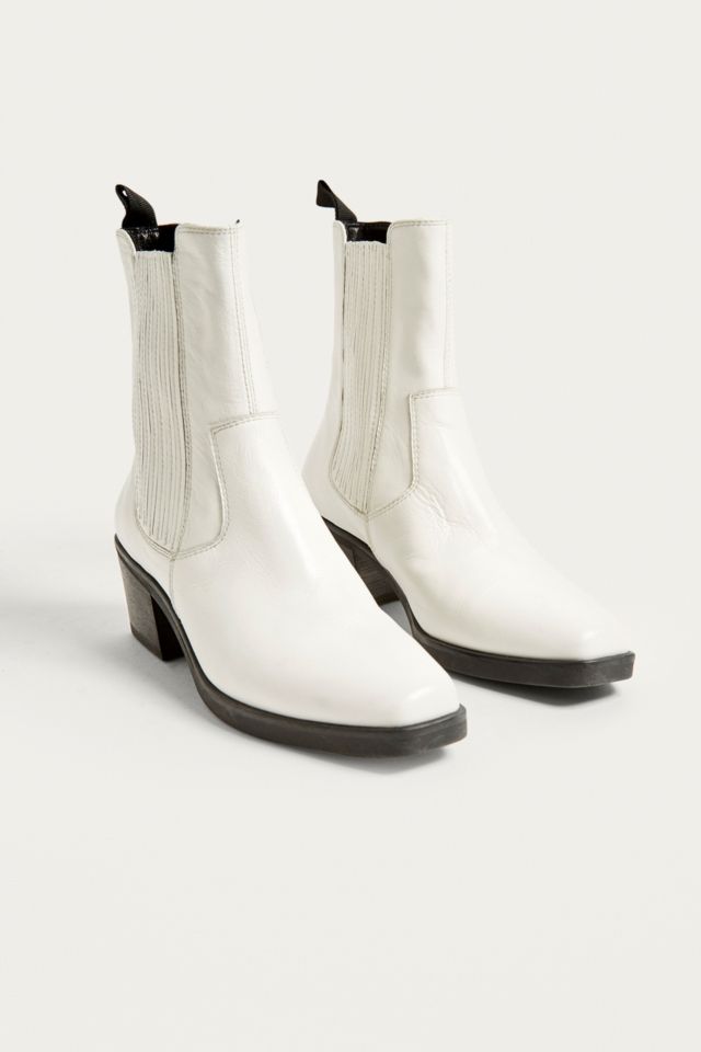 Vagabond 2025 boots white