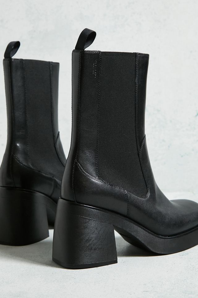 Vagabond Black Leather Brooke Chelsea Boots Urban Outfitters UK