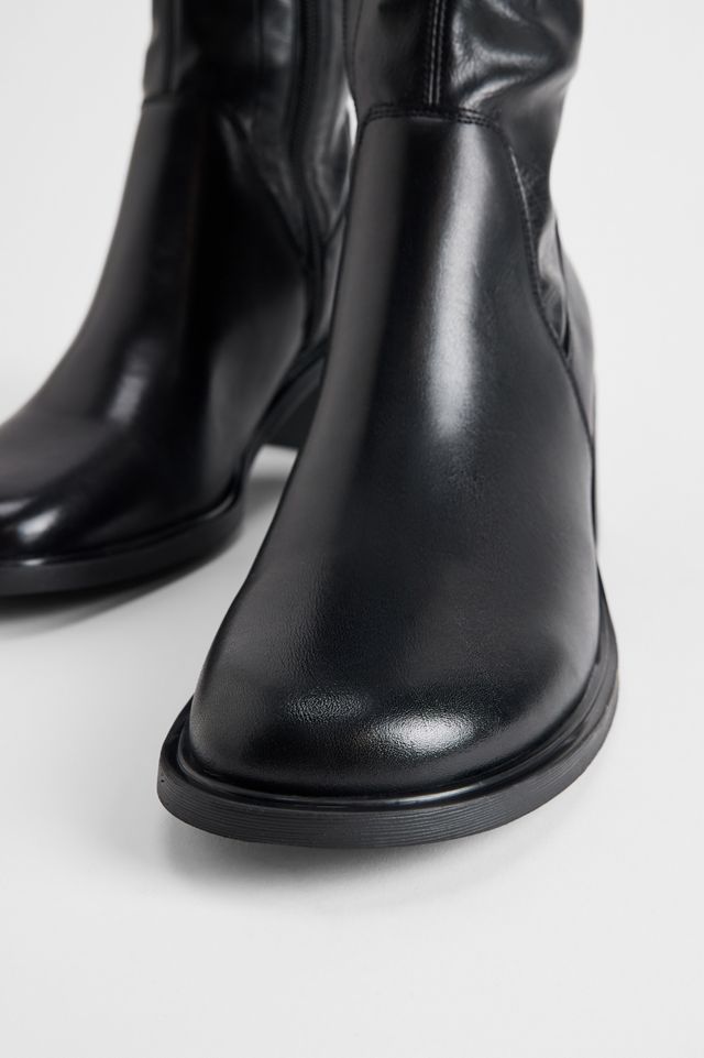 Botas Negras de Cuero Vega hasta la Rodilla de Vagabond #1