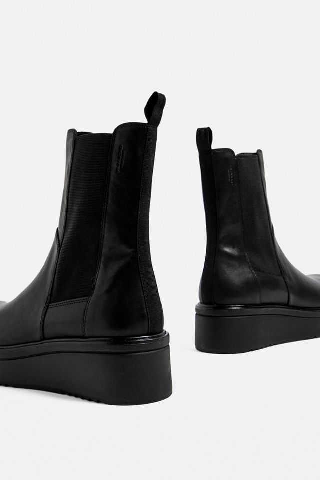 tara chelsea boot