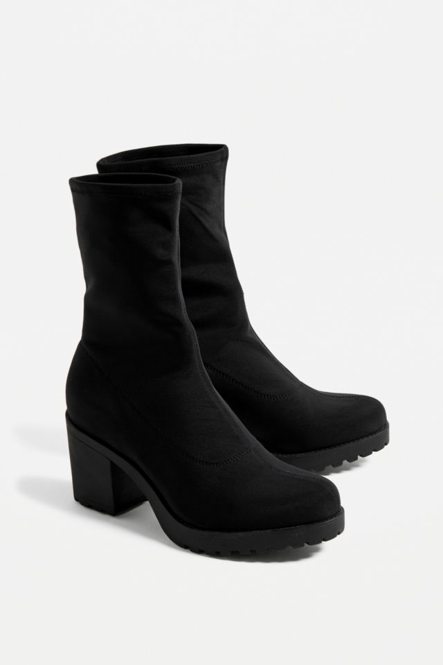 Vagabond Grace Stretch Boots | Urban Outfitters UK