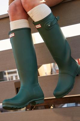 Matte green 2025 hunter boots