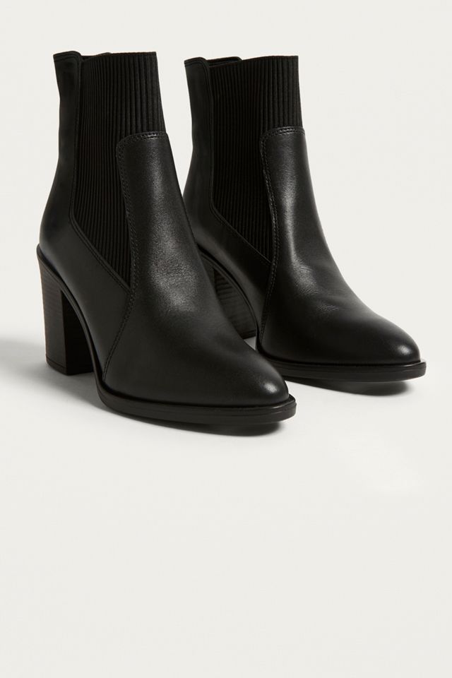 Rachael Ribbed Leather Chelsea Boots | Urban Outfitters UK