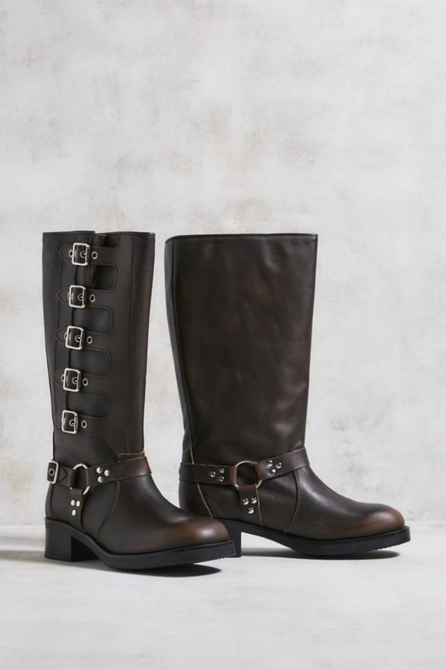 Steve madden basto 2025 leather boots