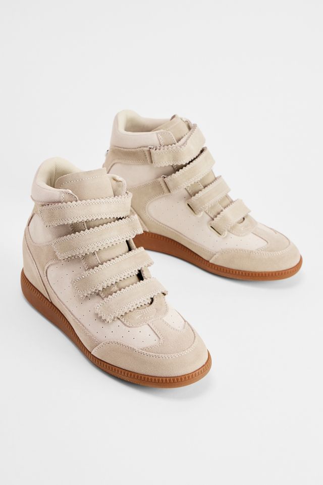 Steve Maddan Sand Mustang Trainers #1