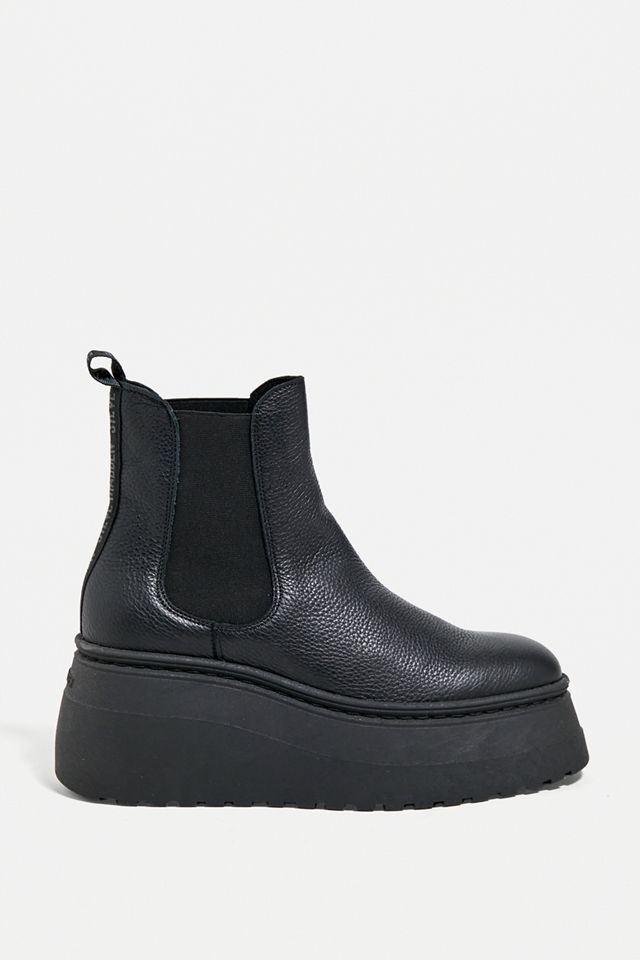 Steve Madden Black Leather Pegasus Chelsea Boots | Urban Outfitters UK