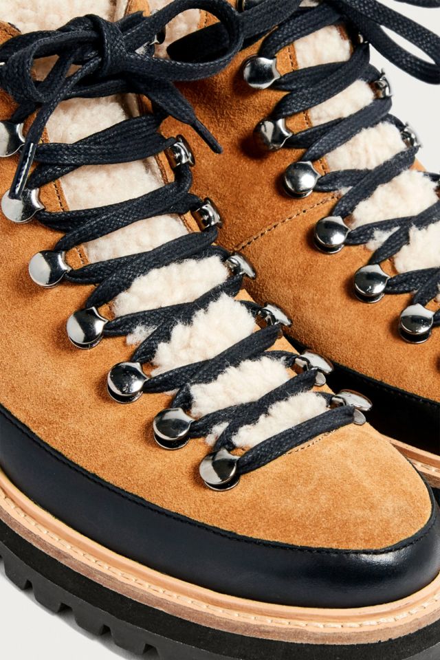 Uo boxer hotsell shearling hiker boot