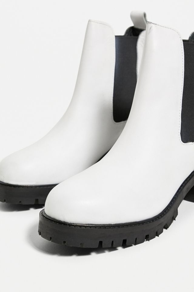 Urban Outfitters Off white Chelsea Boots Urban Outfitters Dana Chelsea Women main image 3