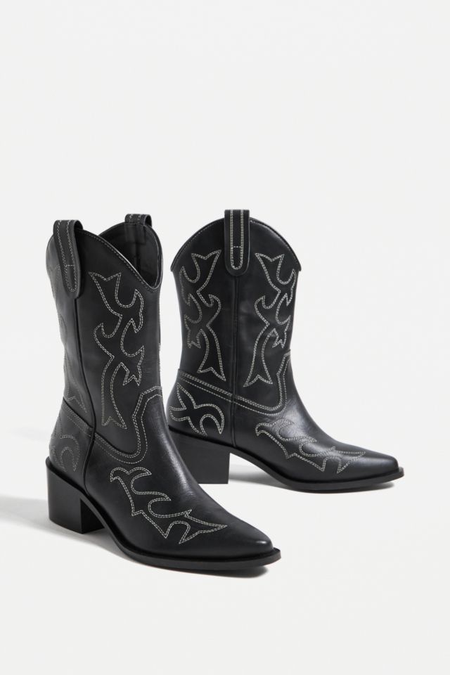 Urban outfitters 2025 cowboy boots