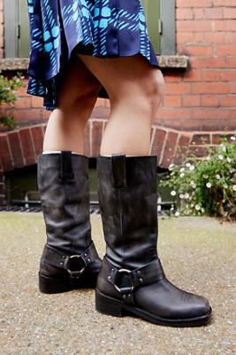 UO Black Leather Motocross Harness Boots | Urban Outfitters ES