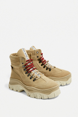 その他 BrownTabby 7ZZ1370301 3336 Cognac-Tan – Bullboxer
