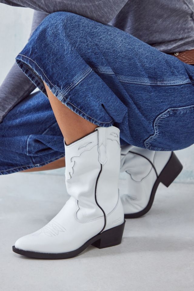 White leather hot sale cowboy boots