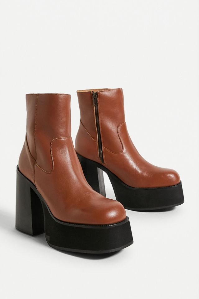 Platform store tan boots