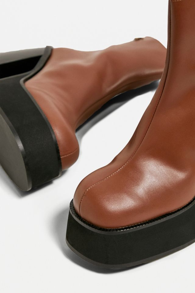 KALTUR – Ankle-Boots mit Absatz in Hellbraun #1