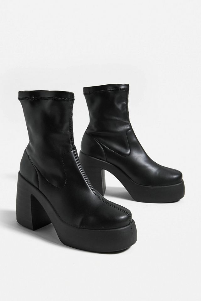 UO – Sockenstiefel „Brink“ in Schwarz mit Plateausohle #1