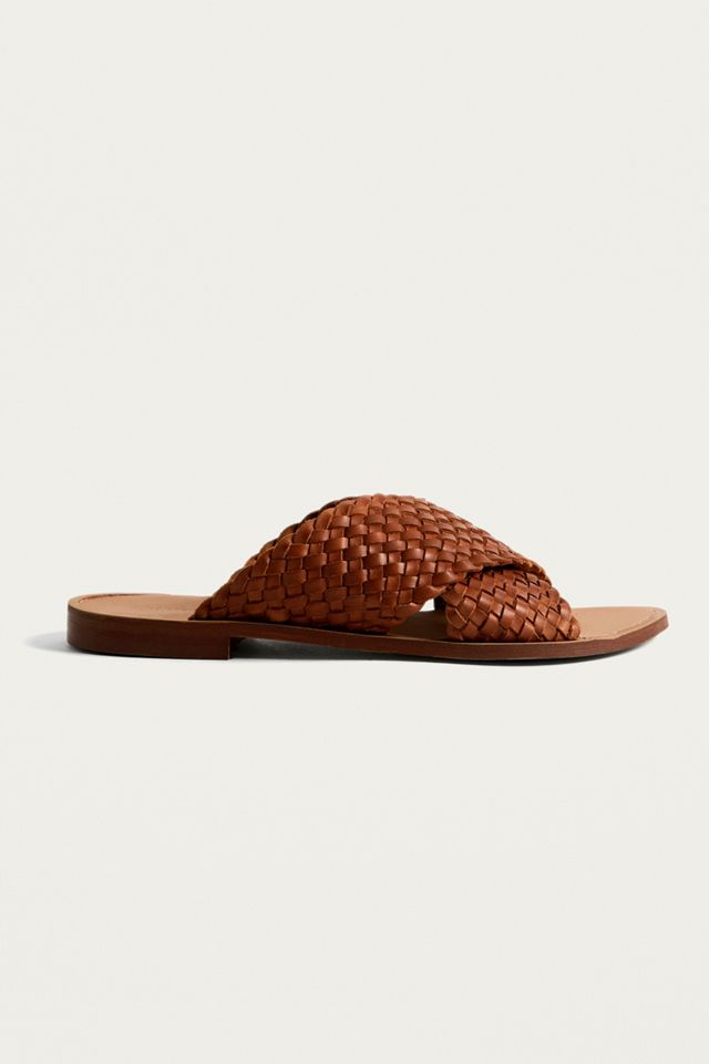Urban Outfitters – Gewebte Sandalen „Solstice“ mit überkreuzten Riemen #1