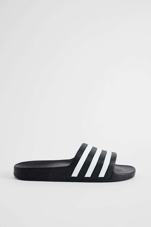 Chanclas Adilette Negras y Blancas de adidas #2