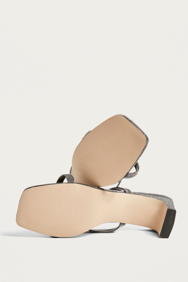 Urban Outfitters – Sandalen „Soho“ in Silber mit eckiger Zehenpartie  #4