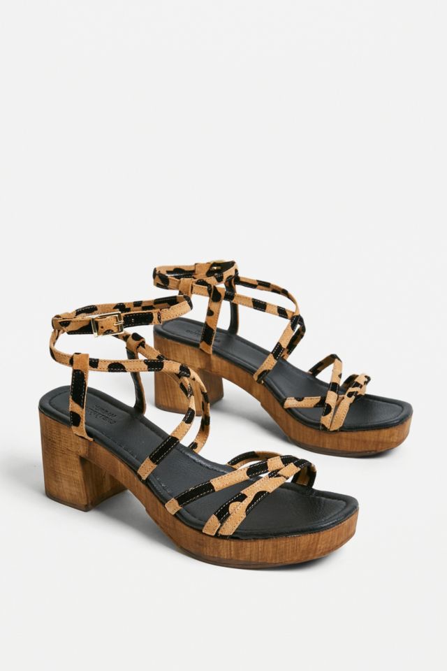 Strappy cheap clog sandals