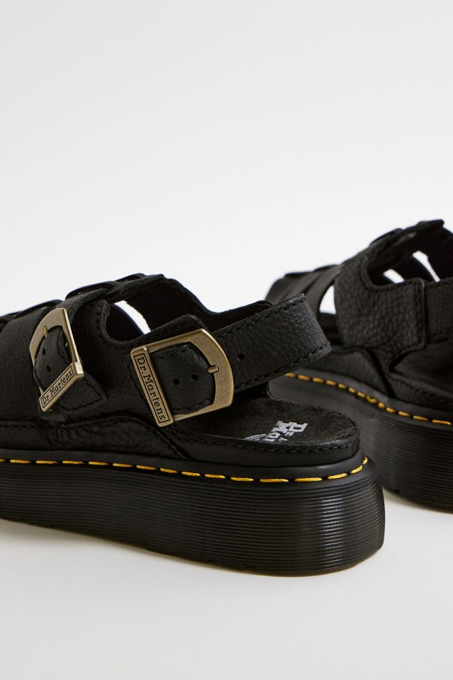 Dr Martens Sandalias de pescador Wrenlie negras Urban Outfitters ES