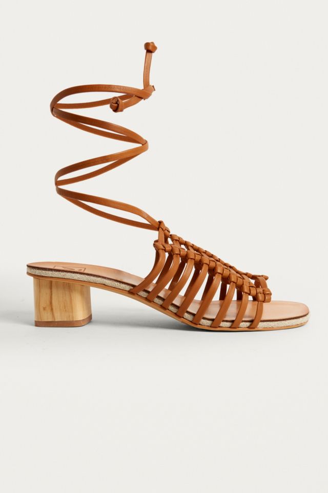 Dolce vita cheap tan sandals