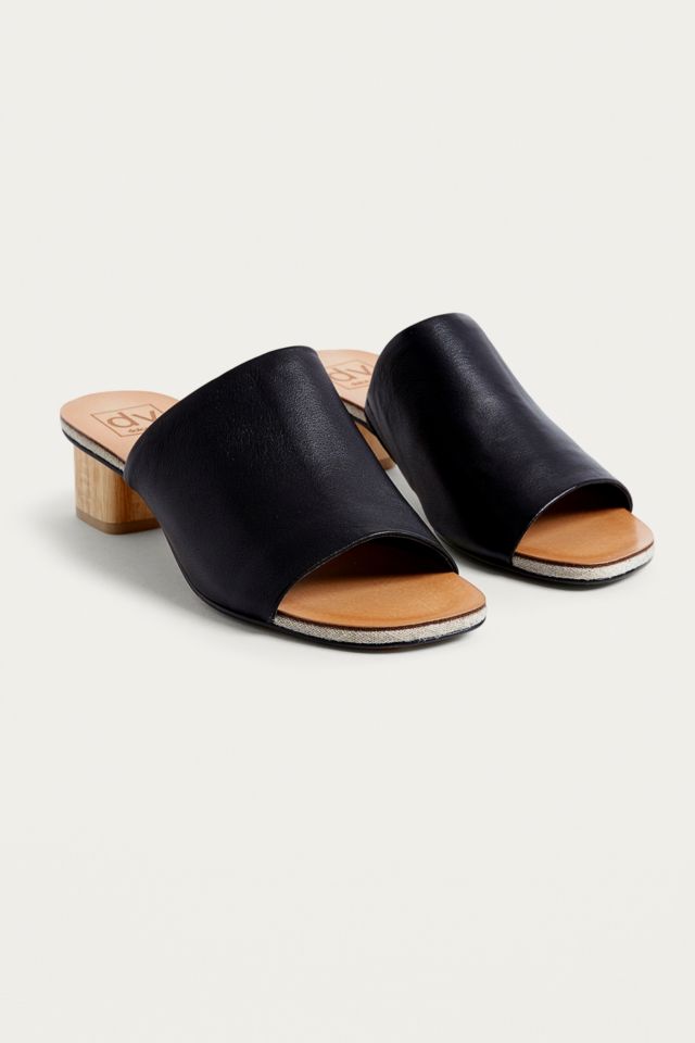 Dolce deals vita mules