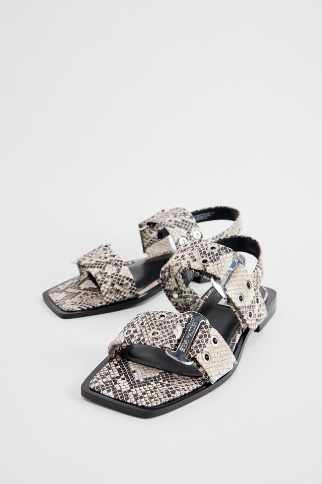 サンダル・ミュール STEVE MADDEN SARIA SANDALS Saria Black Patent Slingback Open-Toe Sandals | Women's