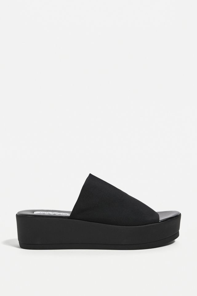 Steve madden uo hot sale exclusive slinky platform sandal