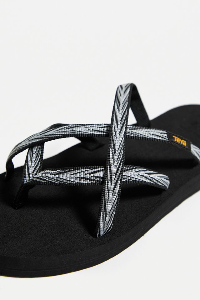 Teva Olowahu sandals in black - ShopStyle