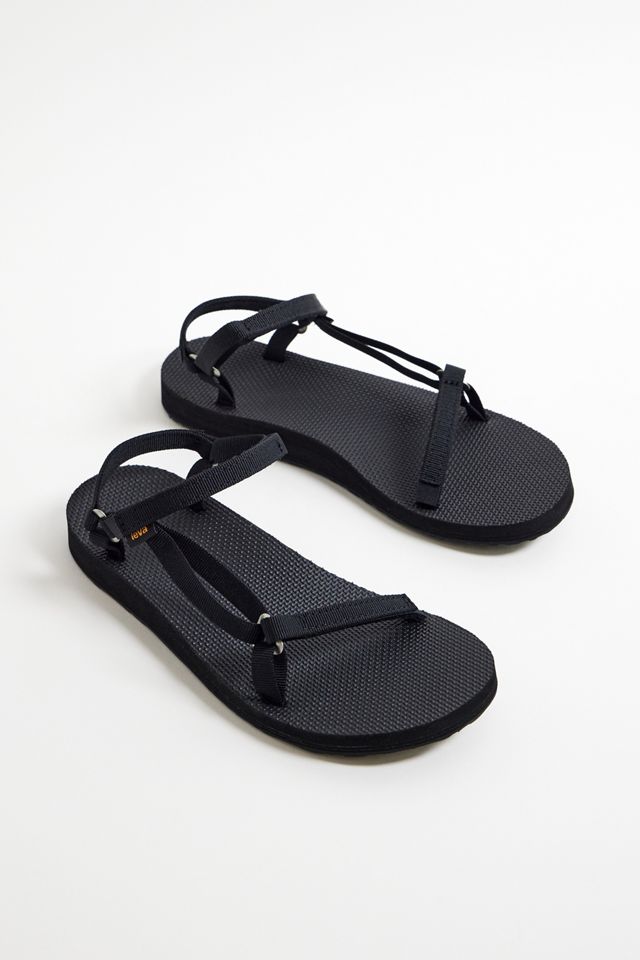 teva flip flops voya