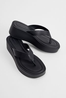 Sandali UO in Pelle Nera con Punta