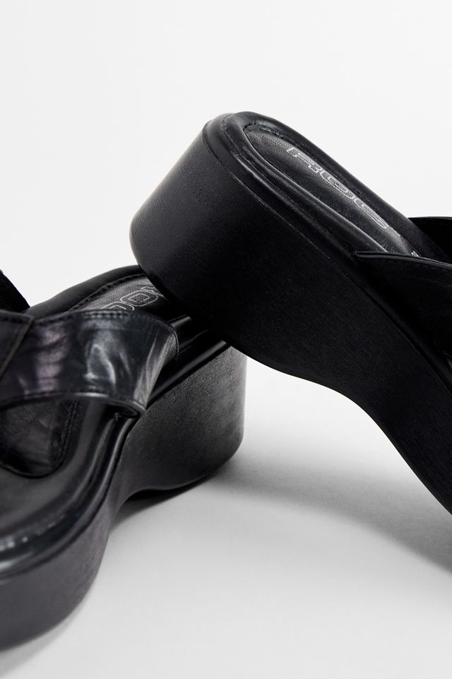 ROC Schwarze Sadie Plateau-Flip-Flops #4