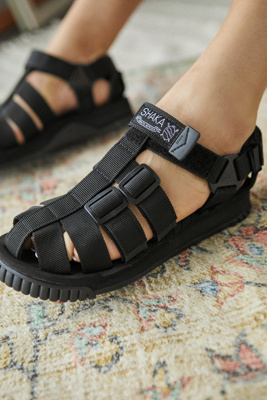 SHAKA Black Hiker Sandals | Urban Outfitters UK