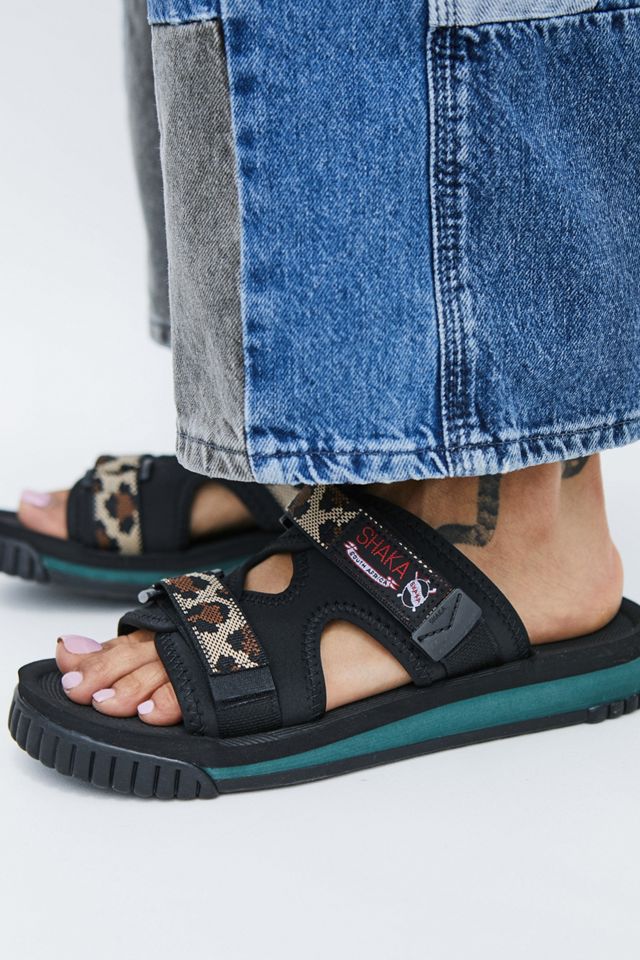 【SHAKA】CHILL OUT CHUNKY for MURUA Revamped Shaka Japan Sandals for Your Every Trip – Outside