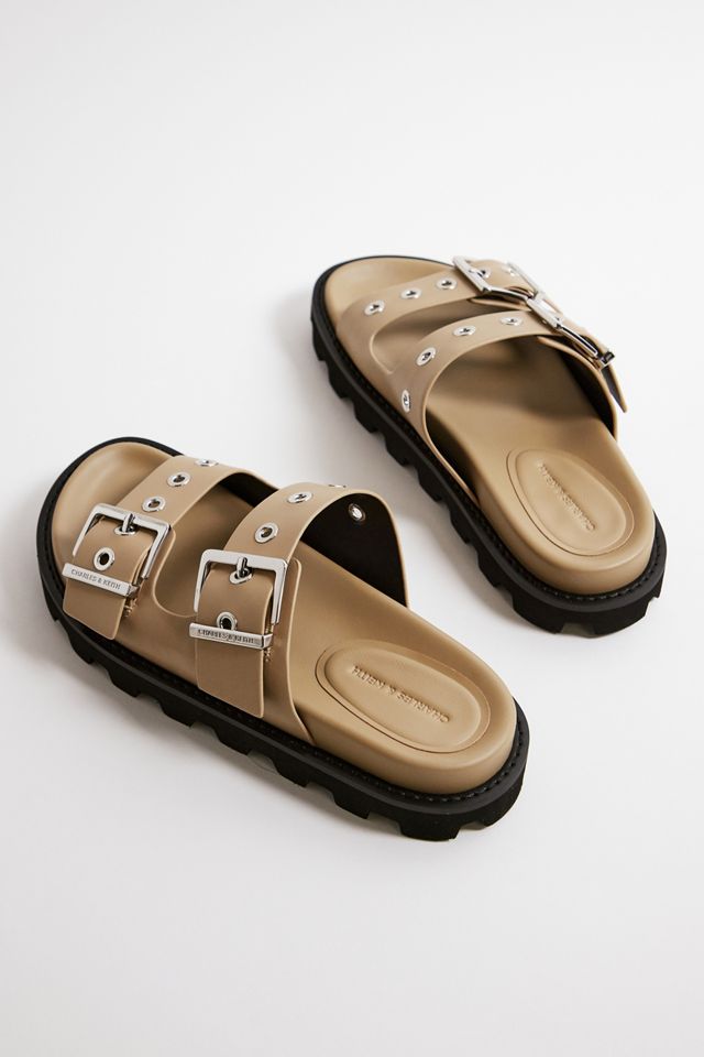 Charles & Keith Kamel Schnallen Sandalen #3