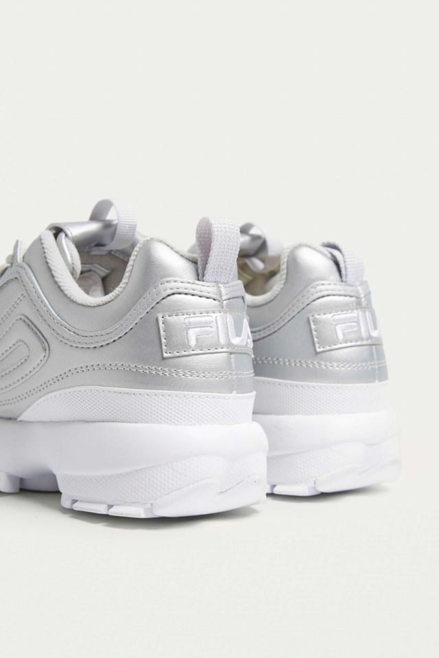 Fila disruptor hotsell 2 metallic silver