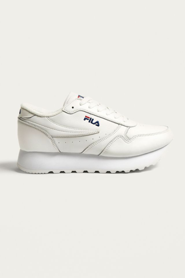 Fila white shoes urban 2024 outfitters