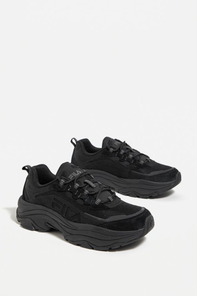 Fila trainers all deals black