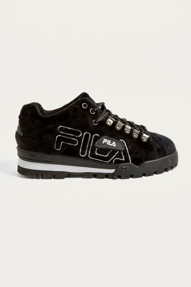 Fila trailblazer premium velvet on sale trainers