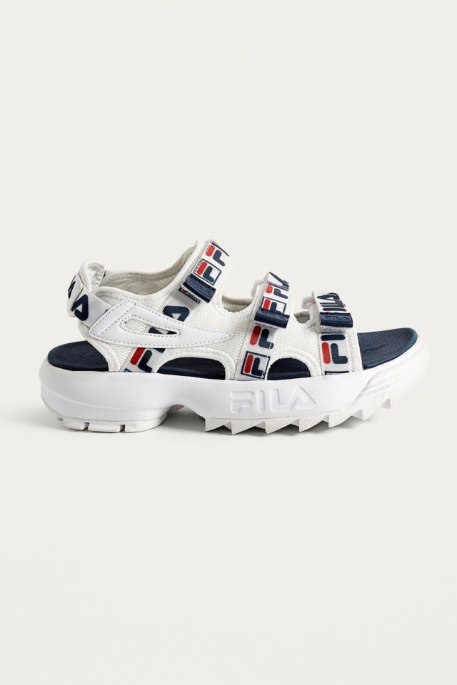 Fila disruptor cheap logo sandals