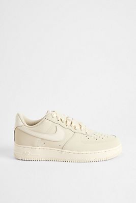 Baskets Nike Air Force 1 Retro Beige