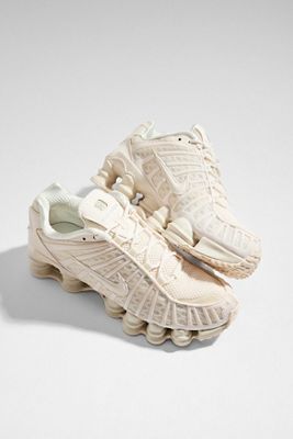 Nike Beige Shox TL Turnschuhe