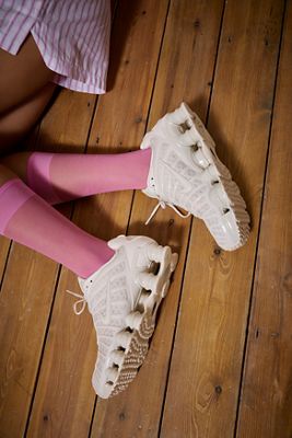 Baskets Nike Shox TL Beige