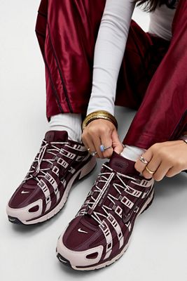 Nike Burgundy P-6000 Trainers
