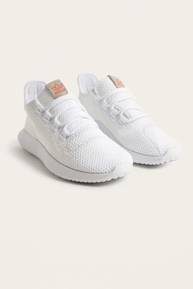 adidas Originals Sneaker Tubular in Shadow White Urban Outfitters DE