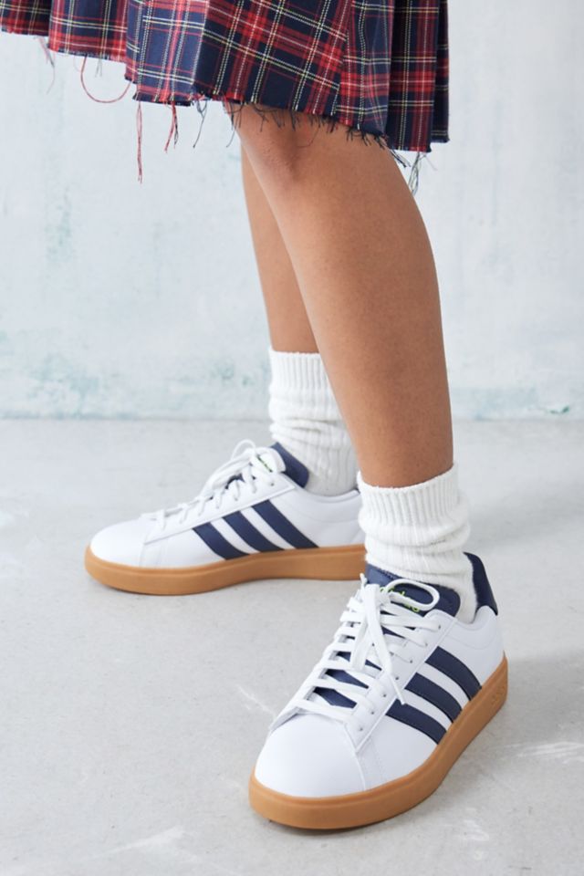 Adidas with shop gum bottom