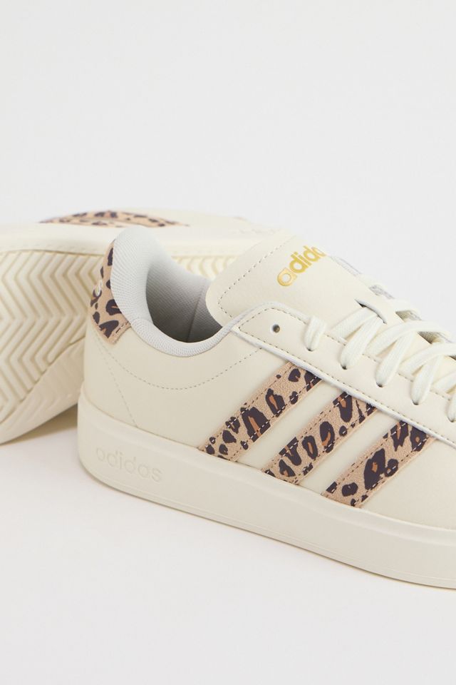 basket adidas grand court