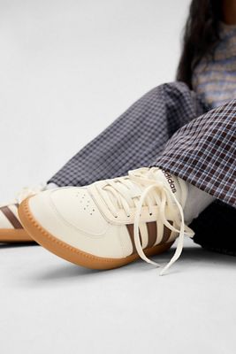 Baskets Breaknet blanc cassé adidas Originals
